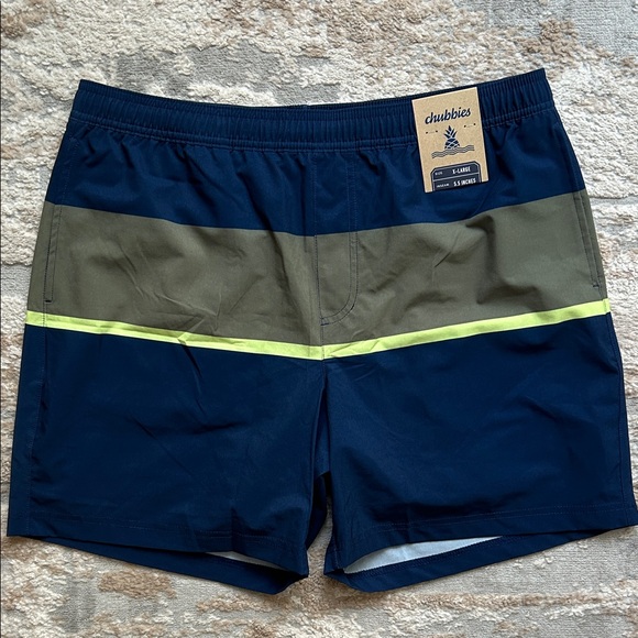 Chubbies Men’s Navy/Olive Lined Shorts - Size XL - Picture 1 of 9